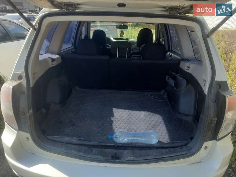 Позашляховик / Кросовер Subaru Forester 2010 в Дніпрі