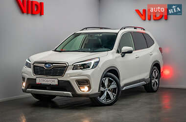 Позашляховик / Кросовер Subaru Forester 2020 в Києві