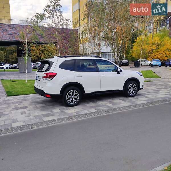 Внедорожник / Кроссовер Subaru Forester 2022 в Днепре