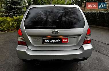 Внедорожник / Кроссовер Subaru Forester 2006 в 