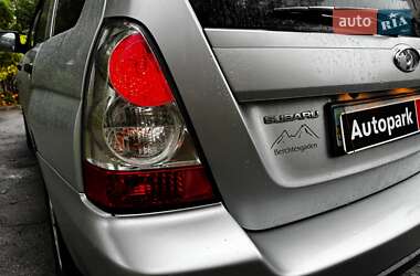 Внедорожник / Кроссовер Subaru Forester 2006 в 