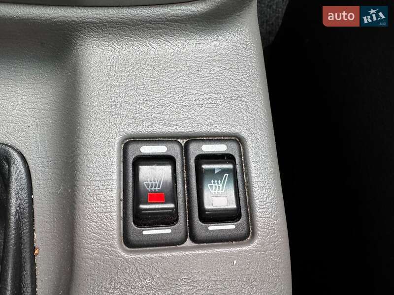 Позашляховик / Кросовер Subaru Forester 2006 в Києві