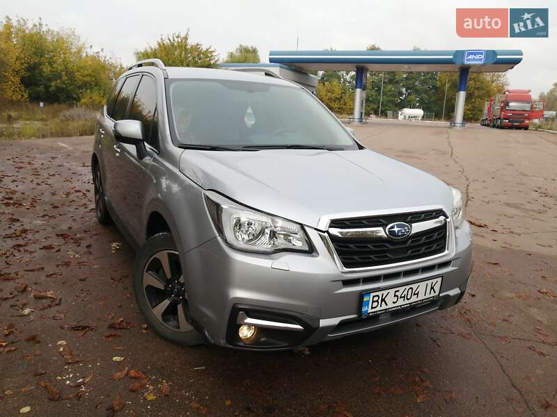 Внедорожник / Кроссовер Subaru Forester 2017 в Шостке