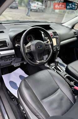 Внедорожник / Кроссовер Subaru Forester 2013 в 