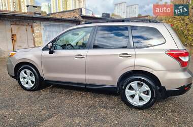 Внедорожник / Кроссовер Subaru Forester 2014 в 