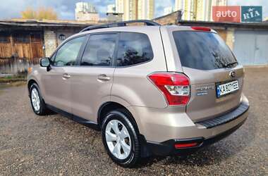 Внедорожник / Кроссовер Subaru Forester 2014 в 