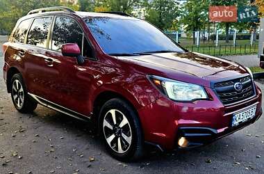 Внедорожник / Кроссовер Subaru Forester 2018 в 
