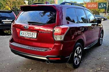 Внедорожник / Кроссовер Subaru Forester 2018 в 