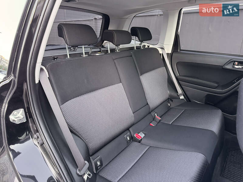 Позашляховик / Кросовер Subaru Forester 2015 в Києві фото 42 Позашляховик / Кросовер Subaru Forester 2015 в Києві