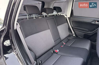 Внедорожник / Кроссовер Subaru Forester 2015 в 