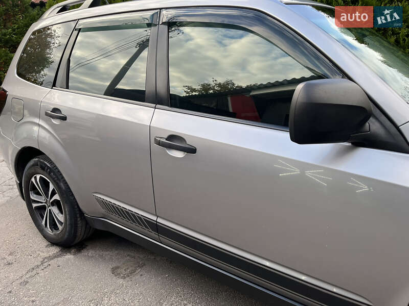Позашляховик / Кросовер Subaru Forester 2008 в Києві