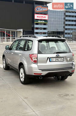 Внедорожник / Кроссовер Subaru Forester 2009 в 