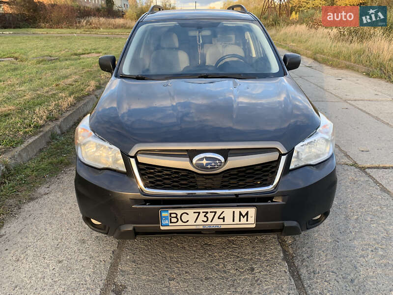 Внедорожник / Кроссовер Subaru Forester 2015 в 