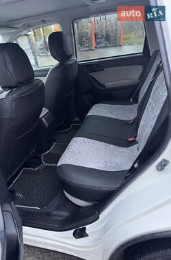 Внедорожник / Кроссовер Subaru Forester 2015 в 