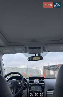 Внедорожник / Кроссовер Subaru Forester 2015 в 