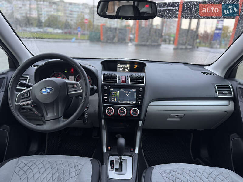 Внедорожник / Кроссовер Subaru Forester 2015 в Полтаве