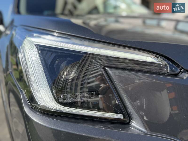 Внедорожник / Кроссовер Subaru Forester 2023 в Киеве
