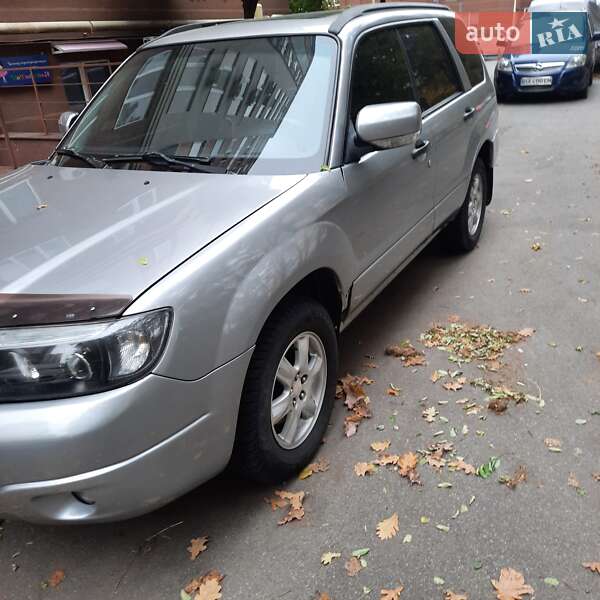 Внедорожник / Кроссовер Subaru Forester 2005 в Киеве