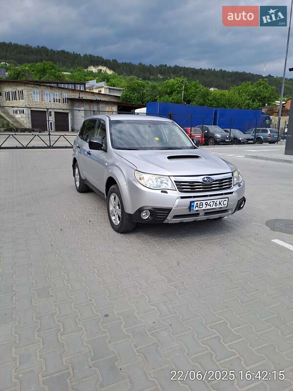 Внедорожник / Кроссовер Subaru Forester 2009 в Могилев-Подольске