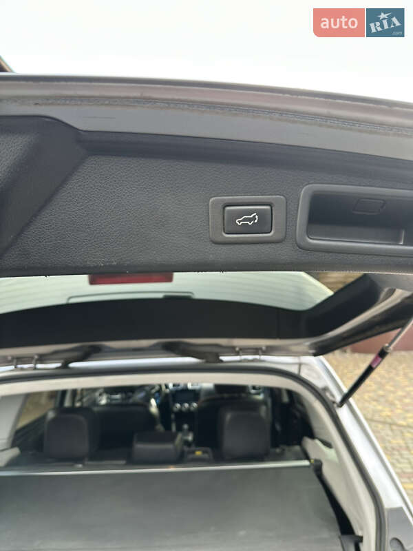 Внедорожник / Кроссовер Subaru Forester 2017 в Полонном