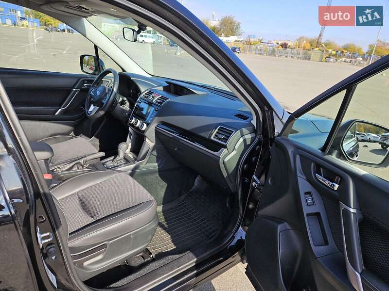 Внедорожник / Кроссовер Subaru Forester 2018 в Днепре