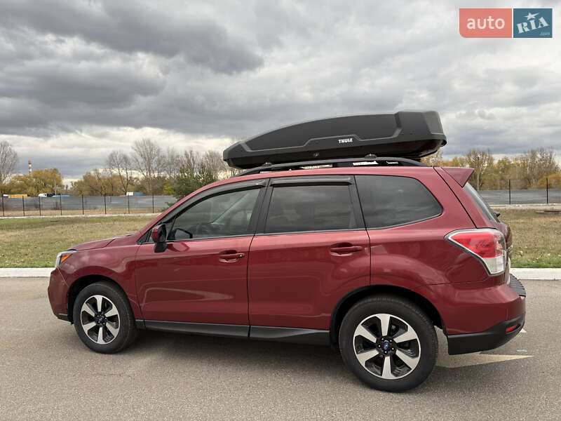 Внедорожник / Кроссовер Subaru Forester 2016 в Киеве