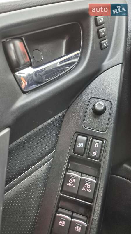 Внедорожник / Кроссовер Subaru Forester 2017 в Нетешине