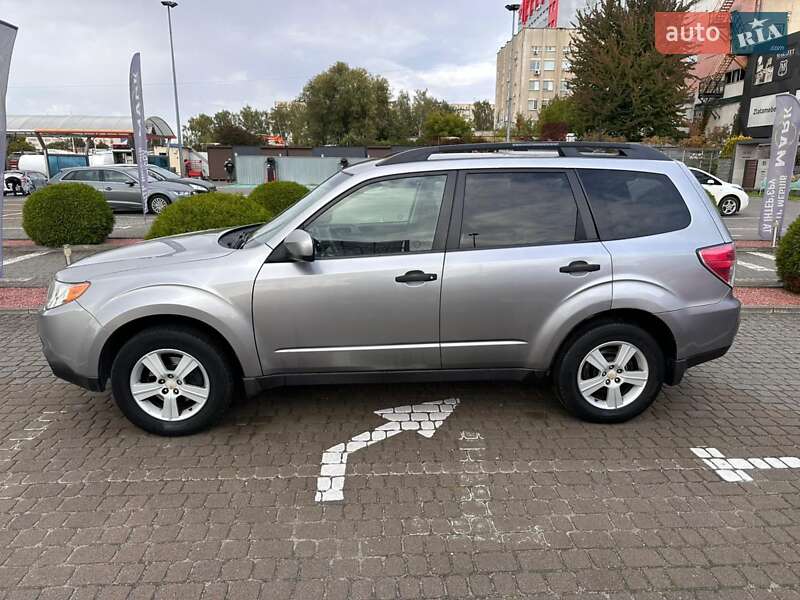 Позашляховик / Кросовер Subaru Forester 2010 в Львові