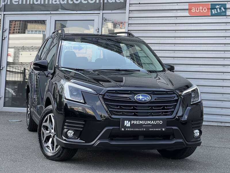 Внедорожник / Кроссовер Subaru Forester 2024 в Киеве