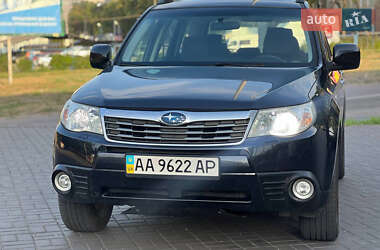 Внедорожник / Кроссовер Subaru Forester 2010 в Каменском
