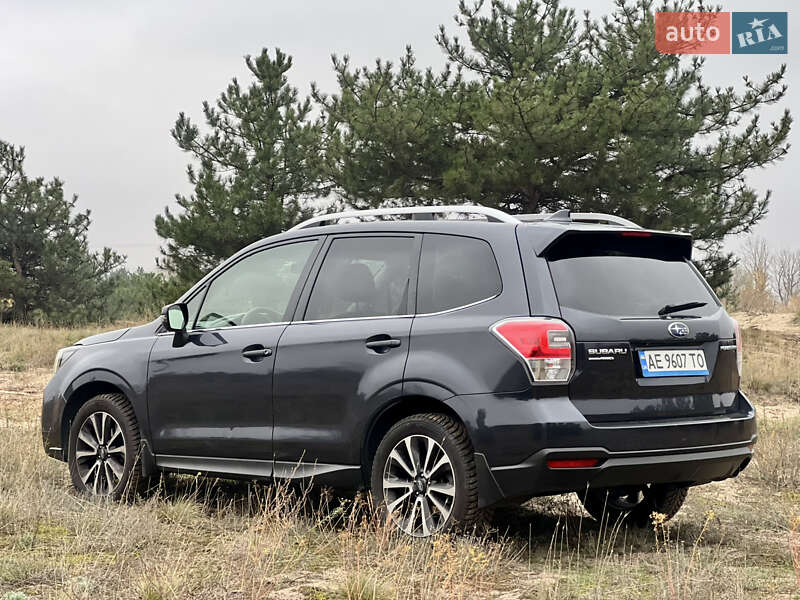 Внедорожник / Кроссовер Subaru Forester 2017 в Днепре