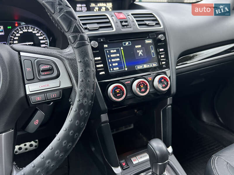 Внедорожник / Кроссовер Subaru Forester 2017 в Днепре