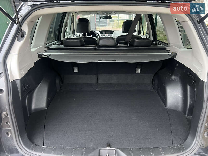 Внедорожник / Кроссовер Subaru Forester 2017 в Днепре