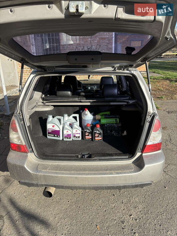 Позашляховик / Кросовер Subaru Forester 2006 в Вишневому фото 6 Позашляховик / Кросовер Subaru Forester 2006 в Вишневому