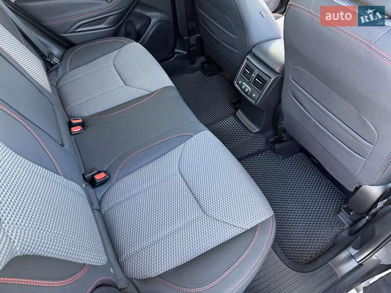 Позашляховик / Кросовер Subaru Forester 2023 в Києві