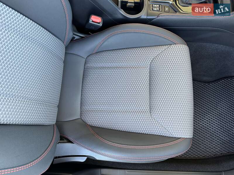 Позашляховик / Кросовер Subaru Forester 2023 в Києві