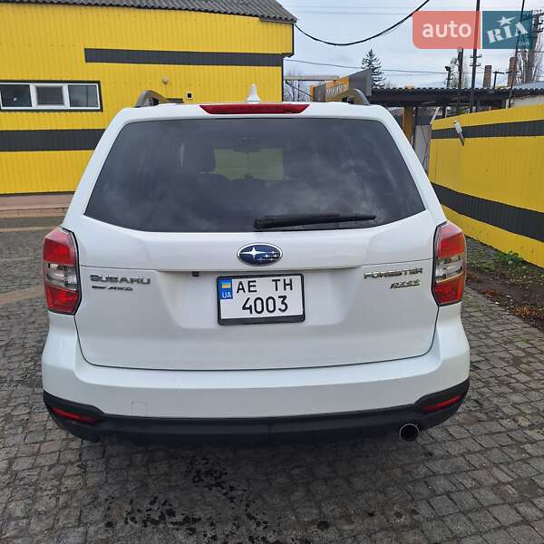 Внедорожник / Кроссовер Subaru Forester 2015 в Гайвороне