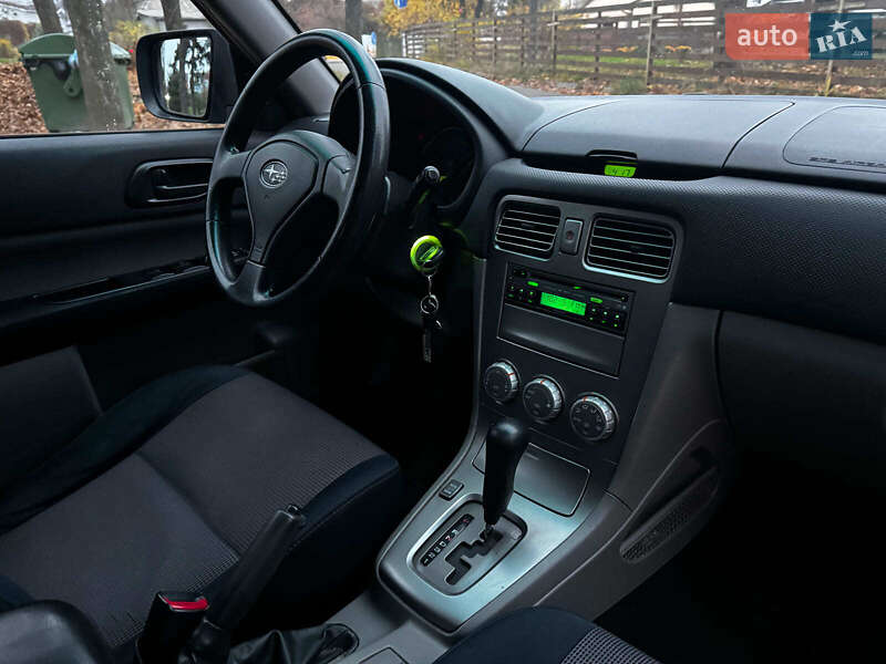 Внедорожник / Кроссовер Subaru Forester 2006 в Киеве