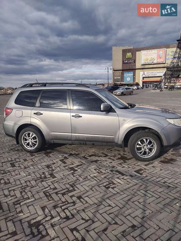 Позашляховик / Кросовер Subaru Forester 2008 в Харкові