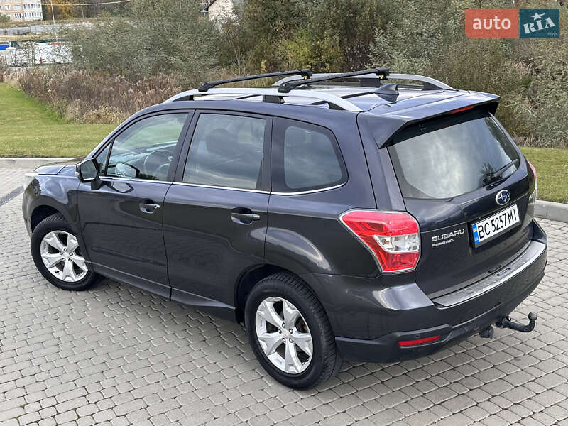 Позашляховик / Кросовер Subaru Forester 2015 в Львові