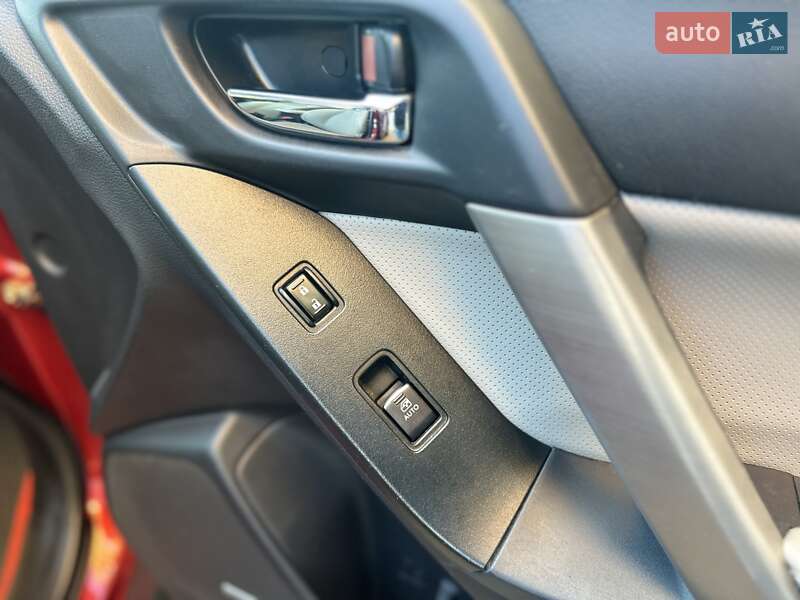 Внедорожник / Кроссовер Subaru Forester 2017 в Тернополе