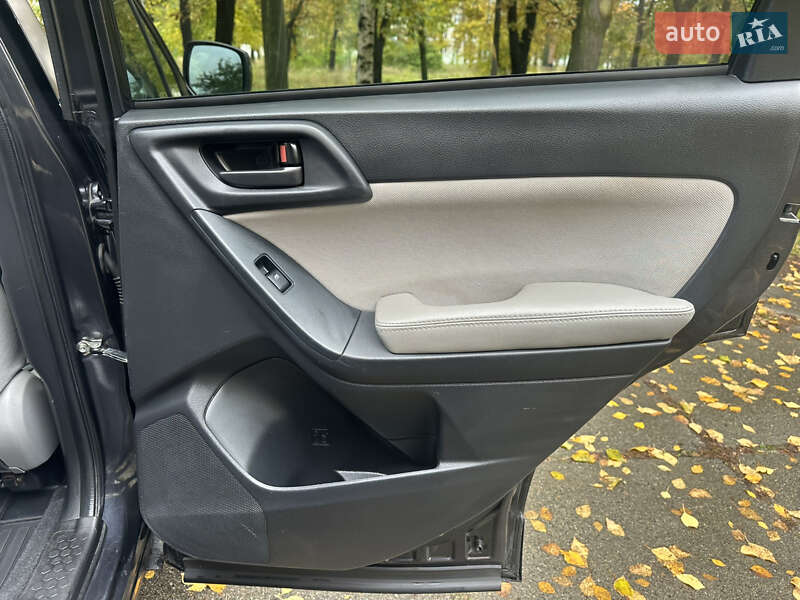 Позашляховик / Кросовер Subaru Forester 2015 в Києві фото 23 Позашляховик / Кросовер Subaru Forester 2015 в Києві