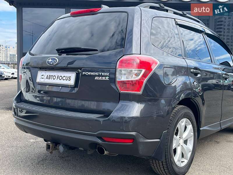 Позашляховик / Кросовер Subaru Forester 2015 в Києві