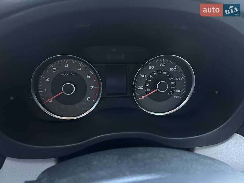 Позашляховик / Кросовер Subaru Forester 2015 в Києві