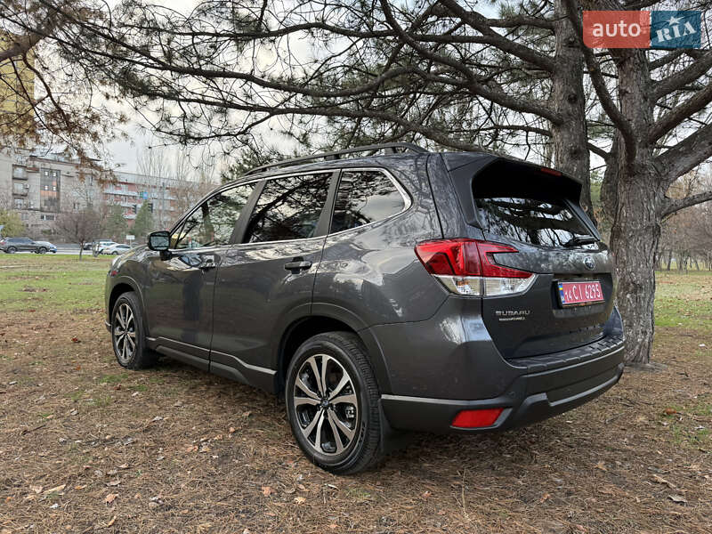 Позашляховик / Кросовер Subaru Forester 2022 в Дніпрі
