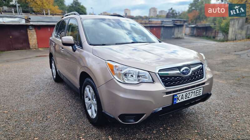Позашляховик / Кросовер Subaru Forester 2014 в Києві