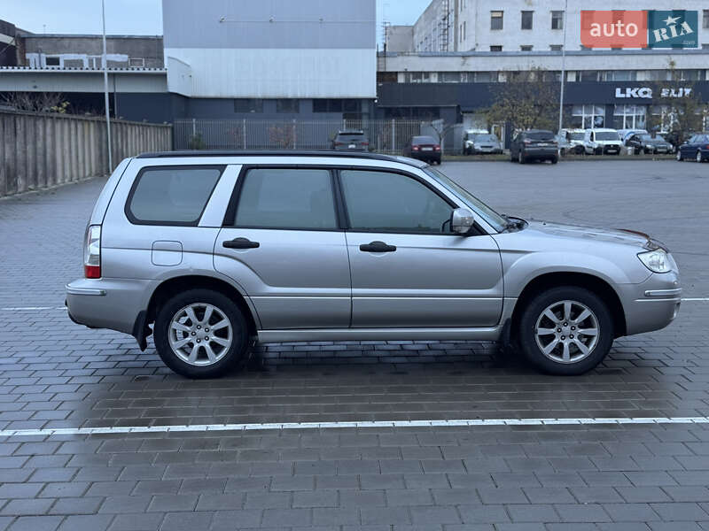 Внедорожник / Кроссовер Subaru Forester 2006 в Черкассах