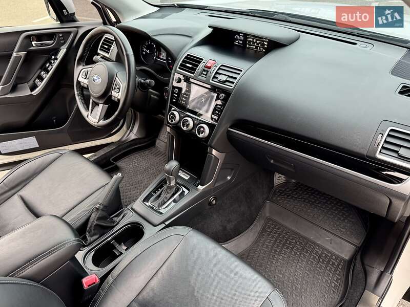 Внедорожник / Кроссовер Subaru Forester 2018 в Киеве