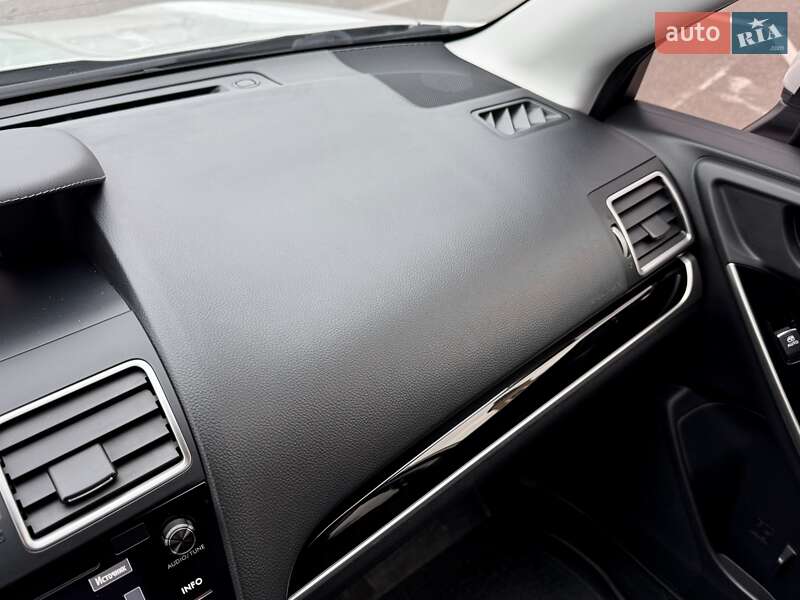 Внедорожник / Кроссовер Subaru Forester 2018 в Киеве