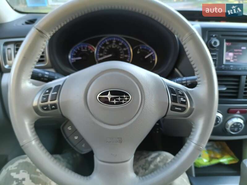 Позашляховик / Кросовер Subaru Forester 2012 в Житомирі